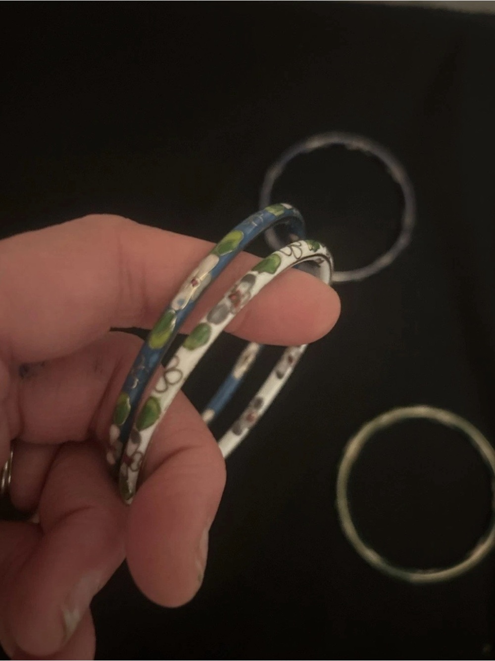 6 Small vintage Cloisonne Bangle Bracelets - Picture 6 of 7